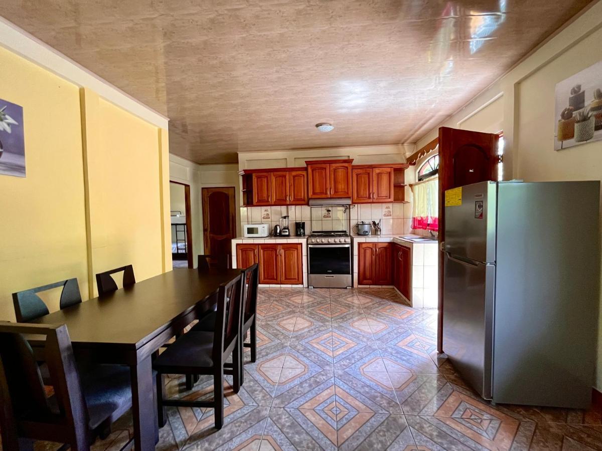 Family Hotel Puerto Viejo de Talamanca 외부 사진