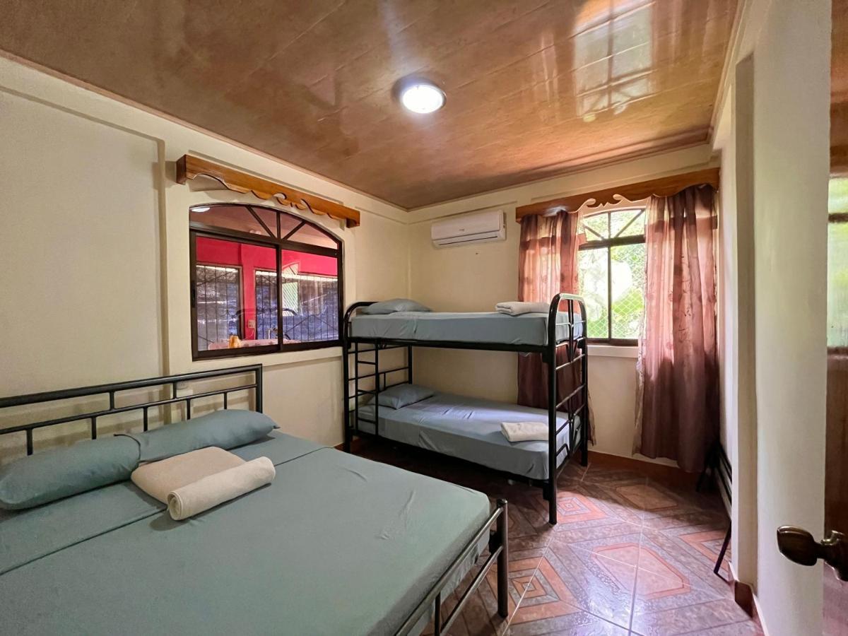 Family Hotel Puerto Viejo de Talamanca 외부 사진