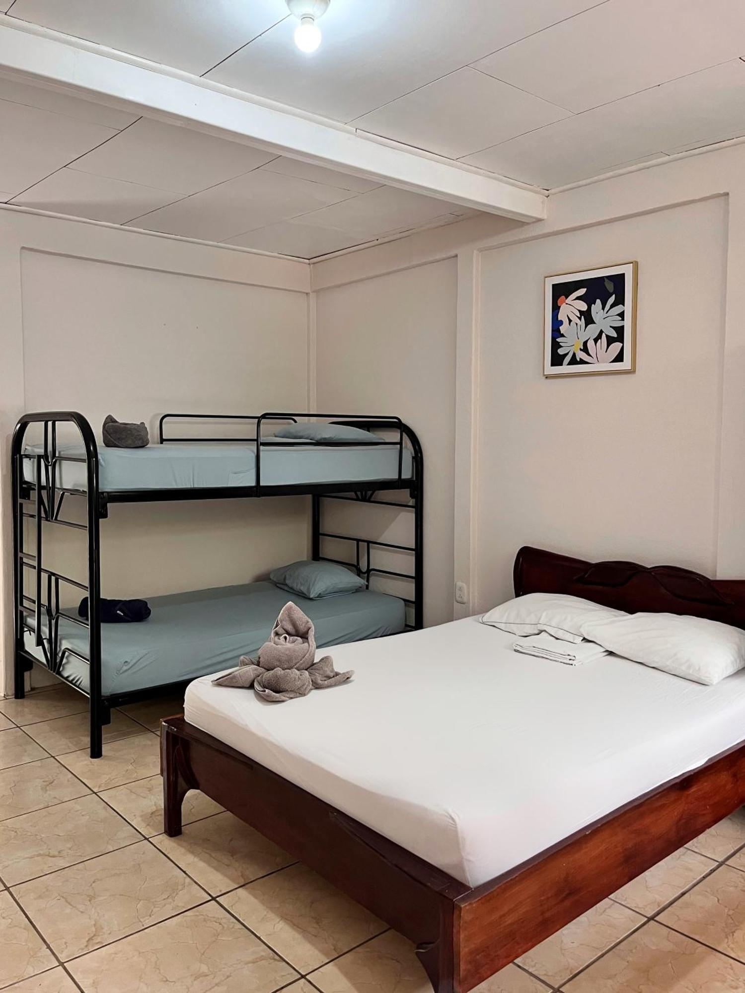 Family Hotel Puerto Viejo de Talamanca 외부 사진