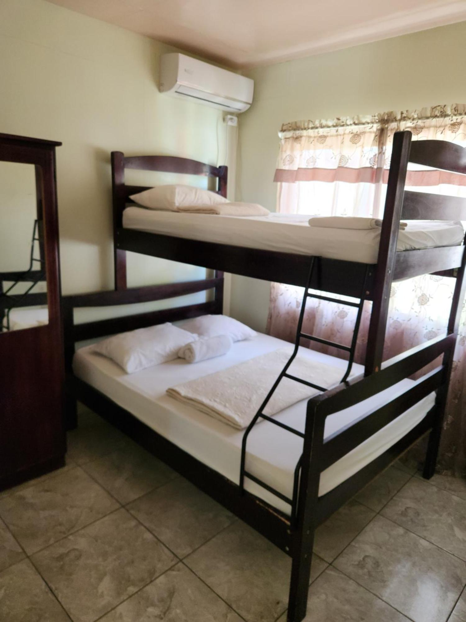 Family Hotel Puerto Viejo de Talamanca 외부 사진